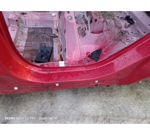 Порог со стойкой левый