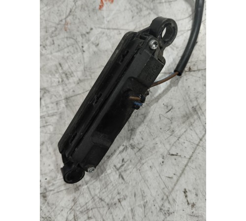 Кнпока открывания багажника