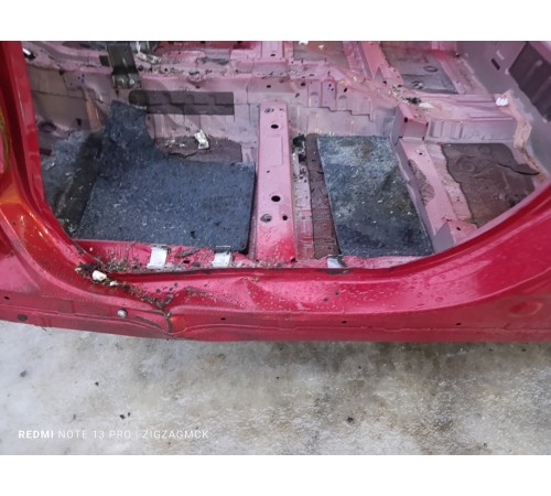 Порог со стойкой левый