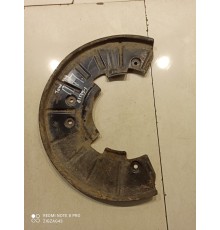 Кожух тормозного диска(передний правый)