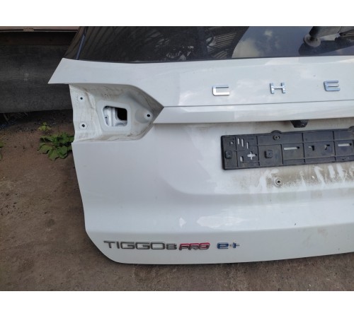 Крышка багажника в сборе