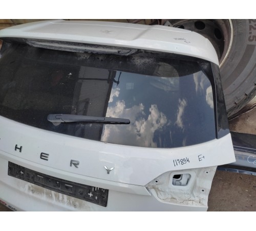 Крышка багажника в сборе