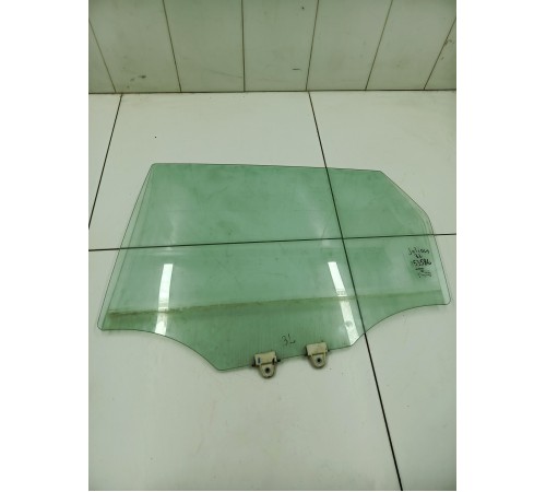 Стекло двери заднее левое