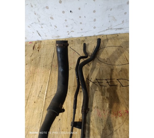 Горловина топливного бака