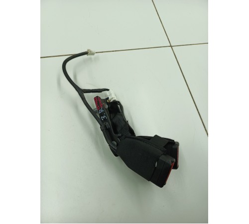 Ответная часть ремня безопасности задняя правая