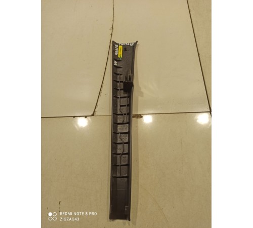 Накладка стойки передняя левая