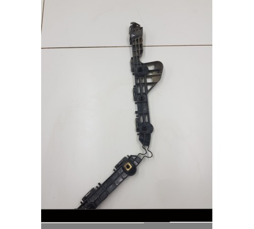 Кронштейн заднего бампера левый