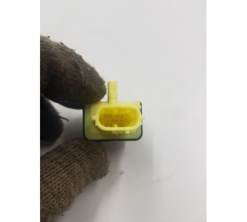 Датчик удара задний левый