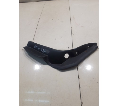 Накладка водосточного желобка(правая)