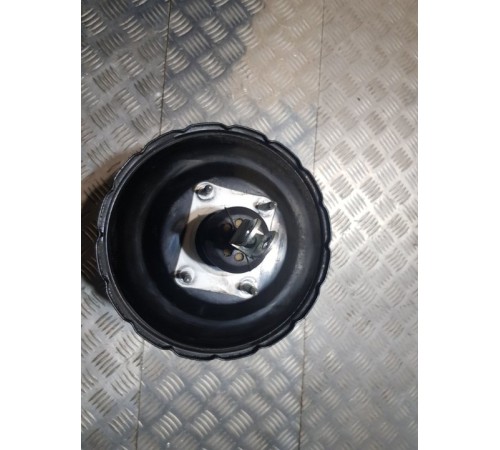 Вакуумный усилитель тормозов