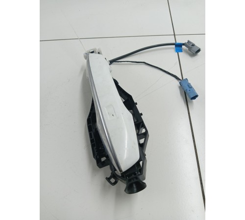 Ручка двери передняя правая наружная