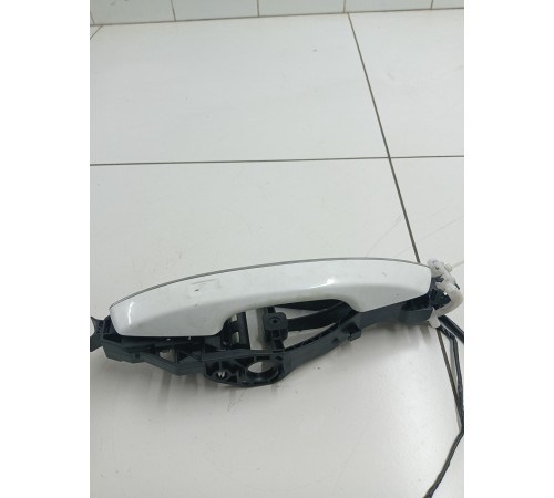 Ручка двери передняя правая наружная