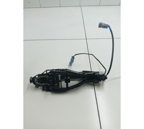 Ручка двери передняя правая наружная