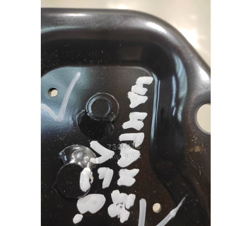 крепление заднего сиденья(левое)