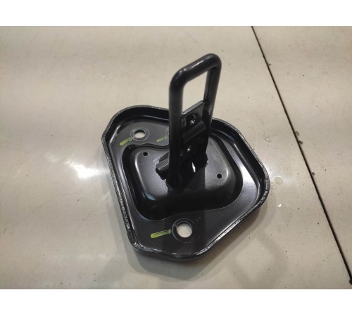 крепление заднего сиденья(левое)