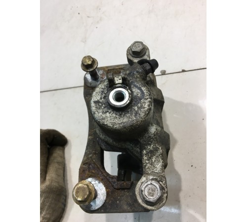 Суппорт (задний, правый)