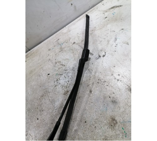 костыль стеклоочистителя левый