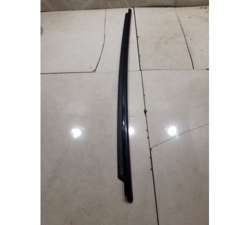 Уплотнитель стекла (задний левый наружный)