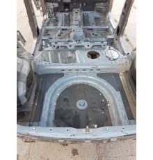 Ниша багажника(запасного колеса)