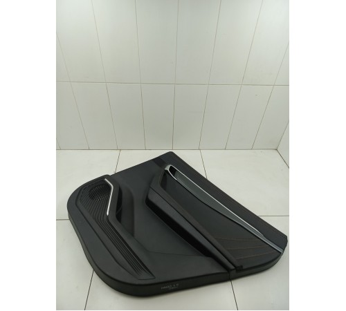 Обшивка двери задняя правая