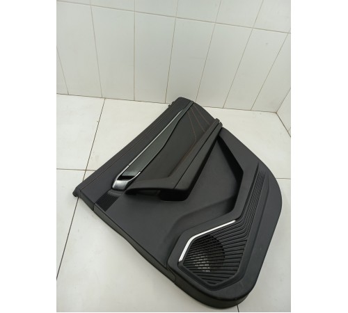 Обшивка двери задняя правая