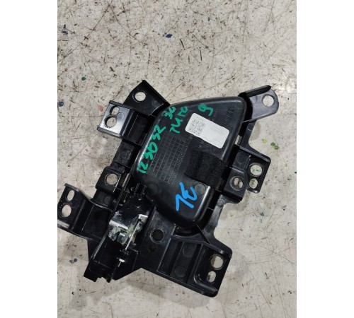 Ручка двери задняя левая внутренняя