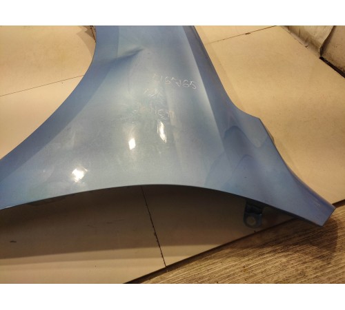 Крыло переднее левое