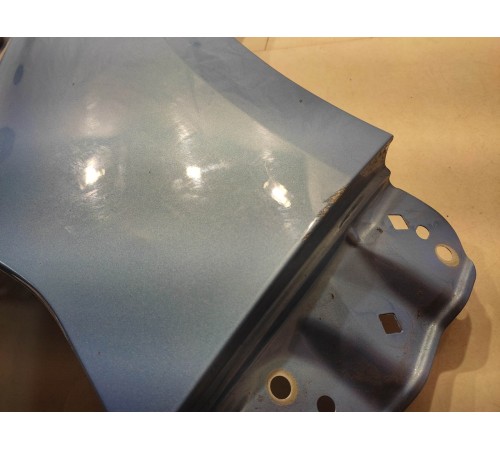 Крыло переднее левое