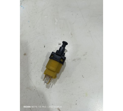 Датчик стоп сигнала