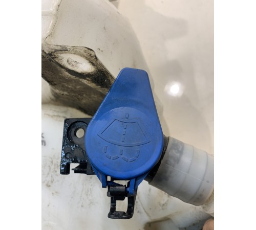 Бачок омывателя