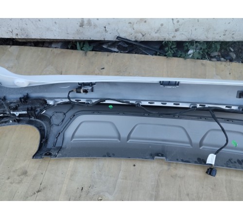 Задний бампер в сборе