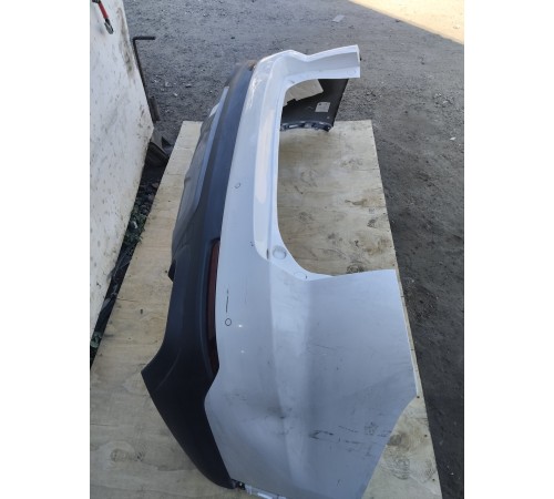 Задний бампер в сборе