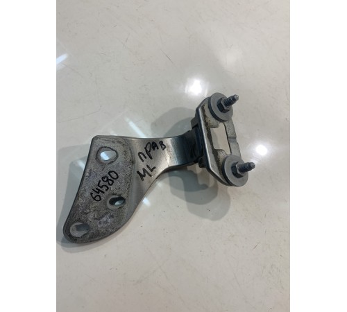 Петля багажника (правая)