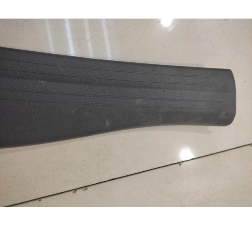 Накладка порога (задняя, левая)