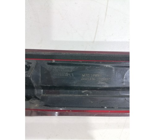 Фонарь крышки багажника центральный