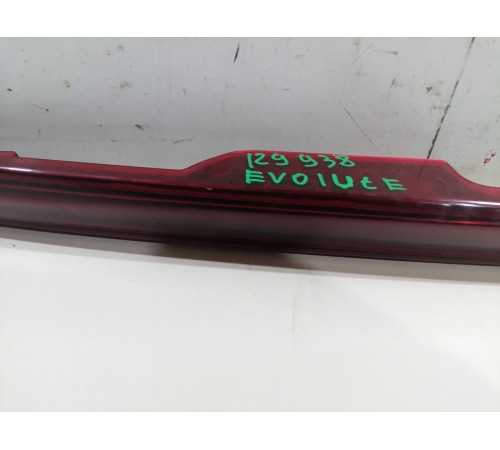 Фонарь крышки багажника центральный