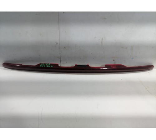 Фонарь крышки багажника центральный