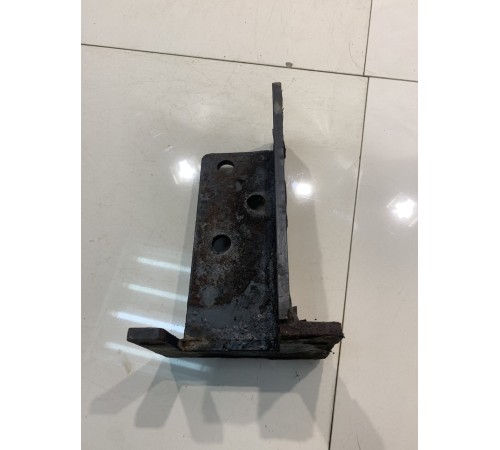 Кронштейн усилителя заднего бампера (левый)