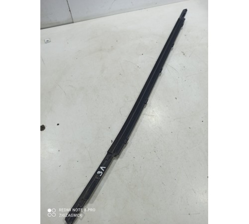 Уплотнитель стекла (задний левый наружный)