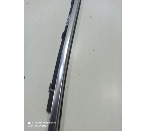 Уплотнитель стекла (задний левый наружный)