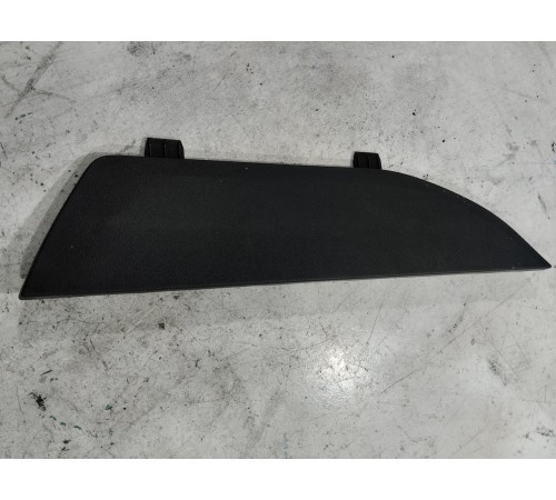 Накладка заглушка багажника задняя левая