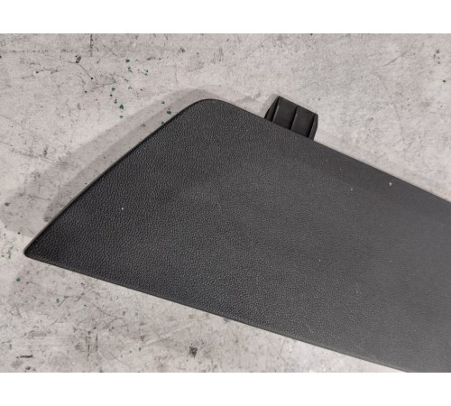 Накладка заглушка багажника задняя левая