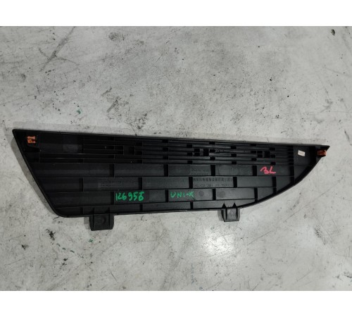 Накладка заглушка багажника задняя левая