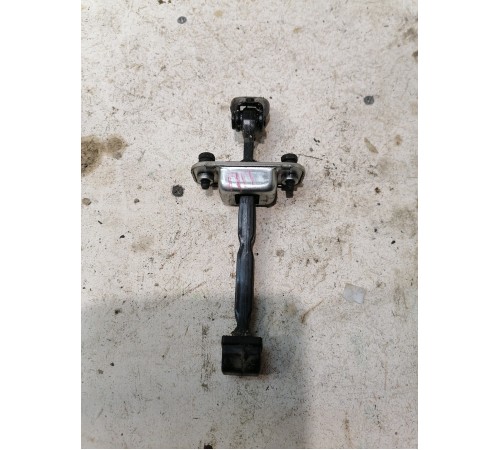 Ограничитель двери Передний Правый