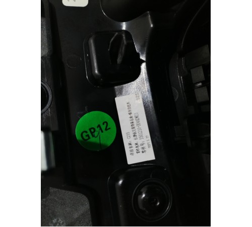 Воздушный дефлектор передний левый