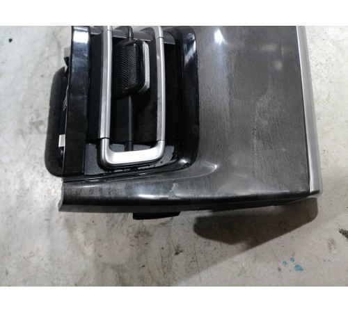 Воздушный дефлектор передний левый