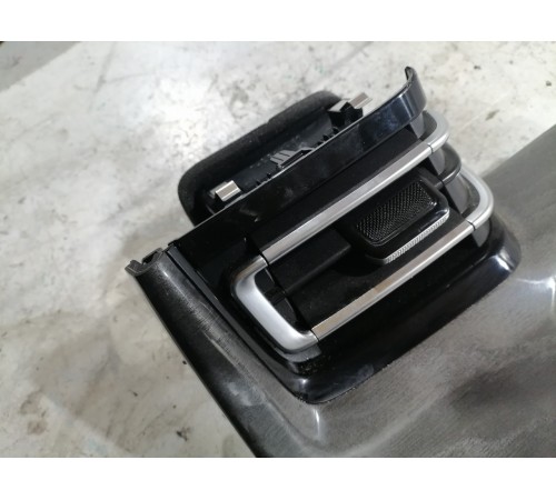 Воздушный дефлектор передний левый