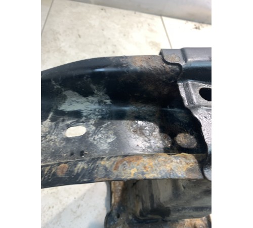 Усилитель заднего бампера