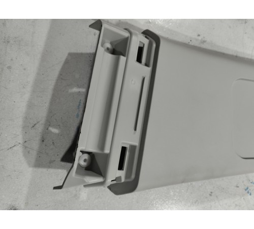 Обшивка центральной стойки левая верхняя