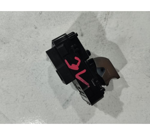 Кнопка стеклоподъемника